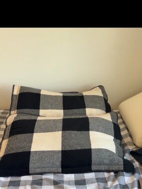 Faribault Mill Wool Pillow Cases x2 - Gray Black & Cream Plaid